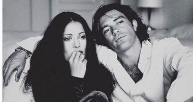 صورة من 20 عاما.. سلمى حايك تهنئ انطونيو بانديراس على ترشيحه للأوسكار