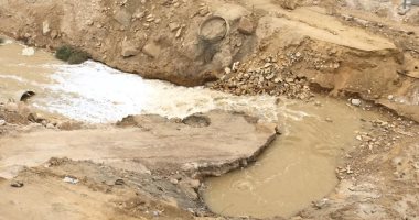 كسر ماسورة مياه.. شكوى سكان مدينة دجلة الجديدة بزهراء المعادى