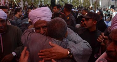 فيديو وصور.. محافظ الأقصر ومدير الأمن يشهدان إنهاء خصومة ثأرية