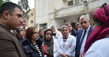 صور.. نائب محافظ الإسكندرية تتفقد مركز شباب سموحة ومستشفى الرمل