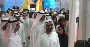 الشيخ محمد بن راشد يتفقد معرض ومؤتمر أبوظبى للاستدامة 