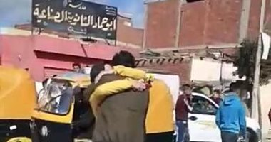 بطلة فيديو "الحضن" بالشرقية تغيب عن امتحانات اليوم.. ووالدها: الشاب خطبيها