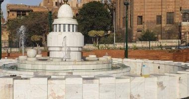 استكمال تطوير ميدان السيدة عائشة وتحديث الإنارة أسفل الكوبرى.. صور