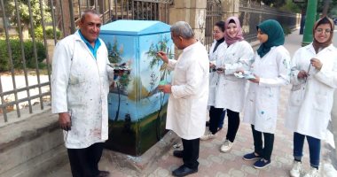 فيديو وصور..  شباب التعليم الفنى بأسيوط يحولون أكشاك الكهرباء إلى لوحات فنية
