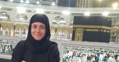"اللهم تقبل".. نشوى مصطفى أمام الكعبة لأداء مناسك العمرة