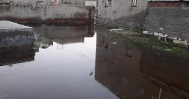 سيبها علينا.. أهالى منطقة الرحبة بكفر الشيخ يشكون تراكم مياه الأمطار