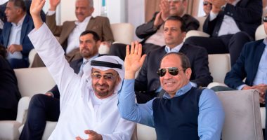 أكبر حدث تراثى بحضور السيسى وبن زايد.. الهجانة يقدمون استعراضات فى افتتاح مهرجان شرم الشيخ.. "الرمح المصرى" يفوز بمركز أول فى أولى السباقات.. وولى عهد أبوظبى ينشر صورة مع الرئيس معلقا: ملتقى يمثل موروثنا الأصيل