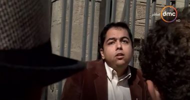 شاهد.. شاب يقهر الإعاقة البصرية ويعمل مرشدًا سياحياً لمدة يوم