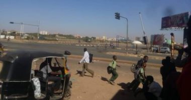 السودان يطوى صفحة الاضطرابات ويعيد ترتيب الأوراق.. 3 مرشحين لرئاسة جهاز المخابرات بعد تمرد "هيئة العمليات".. ولجنة تقصى حقائق تؤدى اليمين أمام البرهان وتبدأ رحلة ملاحقة المتورطين فى الفوضى