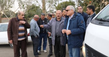 محافظ الجيزة يوجه بالتعاقد مع شركات للجمع السكنى بالبدرشين وأبو النمرس