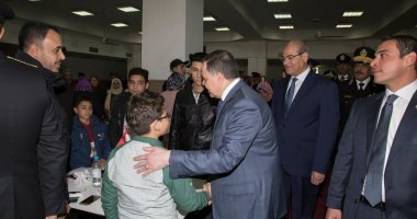 صور.. وزير الداخلية: نفخر باستكمال أبناء الشهداء مسيرة ذويهم بكلية الشرطة 