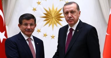 أردوغان يطيح بمعارضيه.. استبعاد حزب داود أوغلو من المشاركة فى الانتخابات