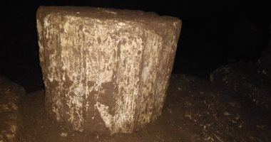 العثور على صالة لمعبد بطلمى أسفل منزل عامل أثناء التنقيب عن الآثار بسوهاج