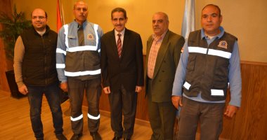 محافظ الغربية يكرم مسعف وسائق لأمانتهم وأوائل الدورة التدريبية الثانية 