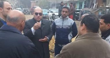 نائب محافظ الجيزة يوجه بسرعة الانتهاء من مشروع الصرف الصحى بالبدرشين.. صور