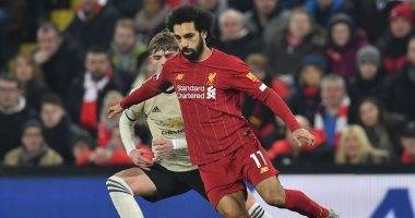 ليفربول ضد مان يونايتد.. محمد صلاح يهدر فرصة خطيرة أمام المرمى "فيديو"