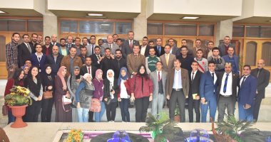 محافظ أسيوط: الشباب يمثل ركيزة أساسية لتقدم المجتمع ويجب استغلال طاقاتهم