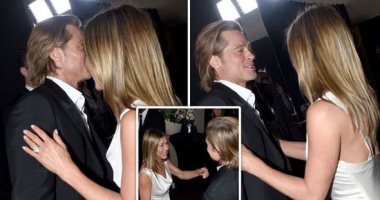 9 صور تلخص لقاء جنيفر أنيستون وبراد بيت في كواليس حفل SAG Awards 