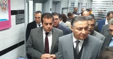 وزير التعليم العالى: 200 مليون جنيه لتدريب المتميزين من الأطباء والتمريض بالخارج