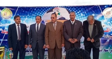 محافظ شمال يشهد المباراة الختامية لدورى مراكز الشباب