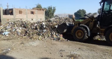 رفع 45 طن قمامة بصدفا أسيوط وندوات للتوعية بالتخلص الآمن من المخلفات