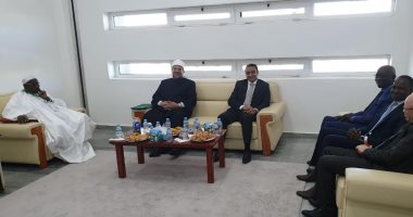 وزير الأوقاف يلقى كلمة عن مواجهة التطرف فى حضور الرئيس الموريتانى