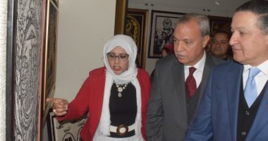 محافظ القليوبية ورئيس جامعة بنها يفتتحان معرض شركاء فى حب الوطن