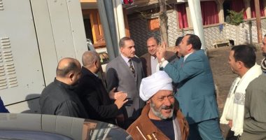 استجابة لـ"سيبها علينا".. محافظ كفر الشيخ يتفقد قرية الكفر الشرقى لحل أزمة الصرف