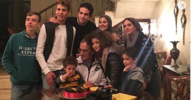 محمد فضل فى ذكرى وفاة والده: أنت فى مكان أحسن ومعاك ابنى وأمى واختى