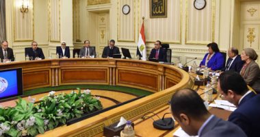 رئيس الوزراء يرأس اجتماع اللجنة الوزارية للسياحة    