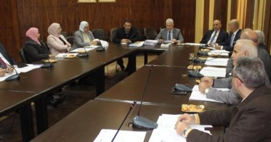 نائب رئيس جامعة طنطا يترأس أول اجتماع لقطاع الدراسات العليا والبحوث