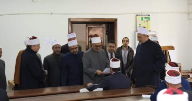 مجمع البحوث الإسلامية يعقد اختبارات تحريرية لترقية الوعاظ على مستوى الجمهورية