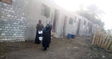 صور.. سيبها علينا.. أهالى عزبة الوقف ببنى سويف يشكون عدم توصيل المياه لهم