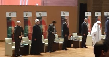 صور.. وزير الأوقاف: نعم للدولة لا للفوضى.. نعم للبناء والتعمير لا للإفساد والتخريب