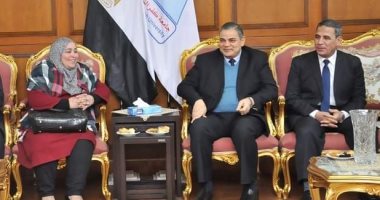 رئيس جامعة كفر الشيخ يبحث سبل التعاون مع وفد المعمل المركزي لبحوث الثروة السمكية