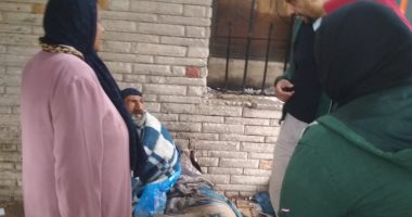فريق من وزارة التضامن ينقذ مسنين بالإسكندرية وينقلهما لدار رعاية