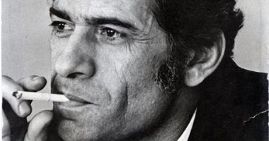 س وج.. كيف قضى الشاعر الفلسطينى معين بسيسو حياته فى النضال؟