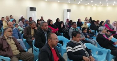 ندوة للتعريف بتفاصيل مشروع "التأمين الصحى الشامل" والتسجيل به بالأقصر