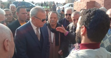 محافظ القليوبية يجرى جولة تفقدية للمشروعات التنموية بكفر شكر .. صور