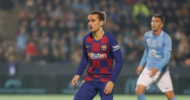 برشلونة يستعد للاستغناء عن 8 لاعبين على رأسهم كوتينيو وجريزمان