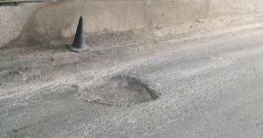 قارىء يطالب بتغطية حفرة تهدد بوقوع حوادث بشارع 26 يوليو بالزمالك