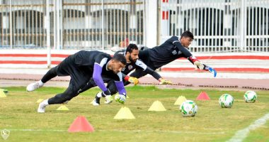 كارتيرون يأمر لاعبي الزمالك بشرب كميات كبيرة من الماء