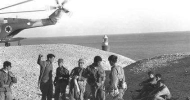 50 عاما على معركة شدوان المجيدة.. صيادو البحر الأحمر شاركوا فى صد العدوان الإسرائيلى وأصبحت عيدا قوميا للمحافظة.. ولأول مرة يقتصر الاحتفال على وضع إكليل الزهور وتكريم أسر الشهداء تضامنا مع أهالى 4 بحارة مفقودين