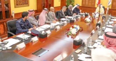 البحرين.. محافظ الجنوبية يستعرض آخر مستجدات المشاريع التنموية فى الرفاع 