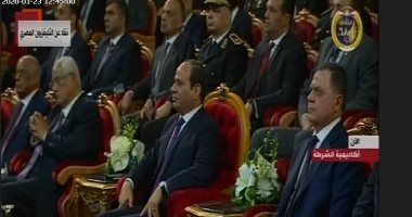 صقور الداخلية على نهج الرئيس.. رجال الشرطة: اللى هيقرب منها هنشيله من على وش الأرض.. وأسر الشهداء: كمل أنت على الحق المبين.. والد شهيد سيناء: كلنا فداء للوطن.. والسيسى يكرم رئيس الأمن العام وضباط بالأمن الوطنى
