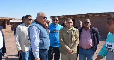 محافظ الوادى الجديد : 50٪ تحفيض رسوم تقنين مبان وضع اليد فى سبط الخارجة 