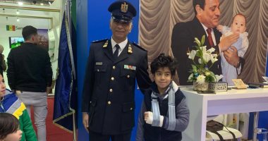 معرض الكتاب .. الجمهور يحتفل بعيد الشرطة داخل جناح وزارة الداخلية