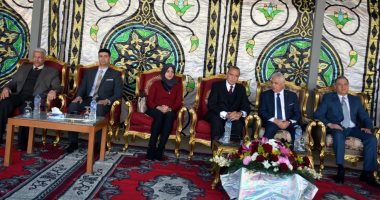 محافظ القليوبية يقدم التهنئة لمدير أمن القليوبية ويضعان إكليلا الزهور على النصب التذكارى