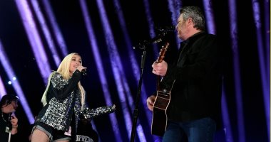 Nobody But You تجمع جوين ستيفانى وبليك شيلتون على المسرح بحفل Grammy
