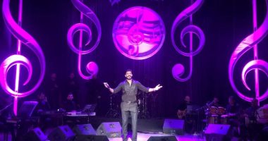 صور..خالد سليم يتألق في حفل غنائي دار أوبرا دمنهور كامل العدد